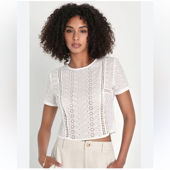 Lulus Tops - NWT Lulus Sweetest Beauty Ivory Embroidered Cotton Short Sleeve Top. Medium